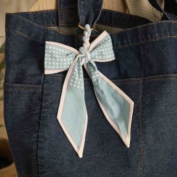 Taschen-Anhänger Schleife, Punkte/hellblau, 24 cm