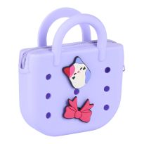 Mini-Tasche Silikon/Charms, lila, 10 x 11 cm