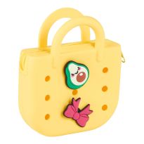 Mini-Tasche Silikon/Charms, gelb, 10 x 11 cm