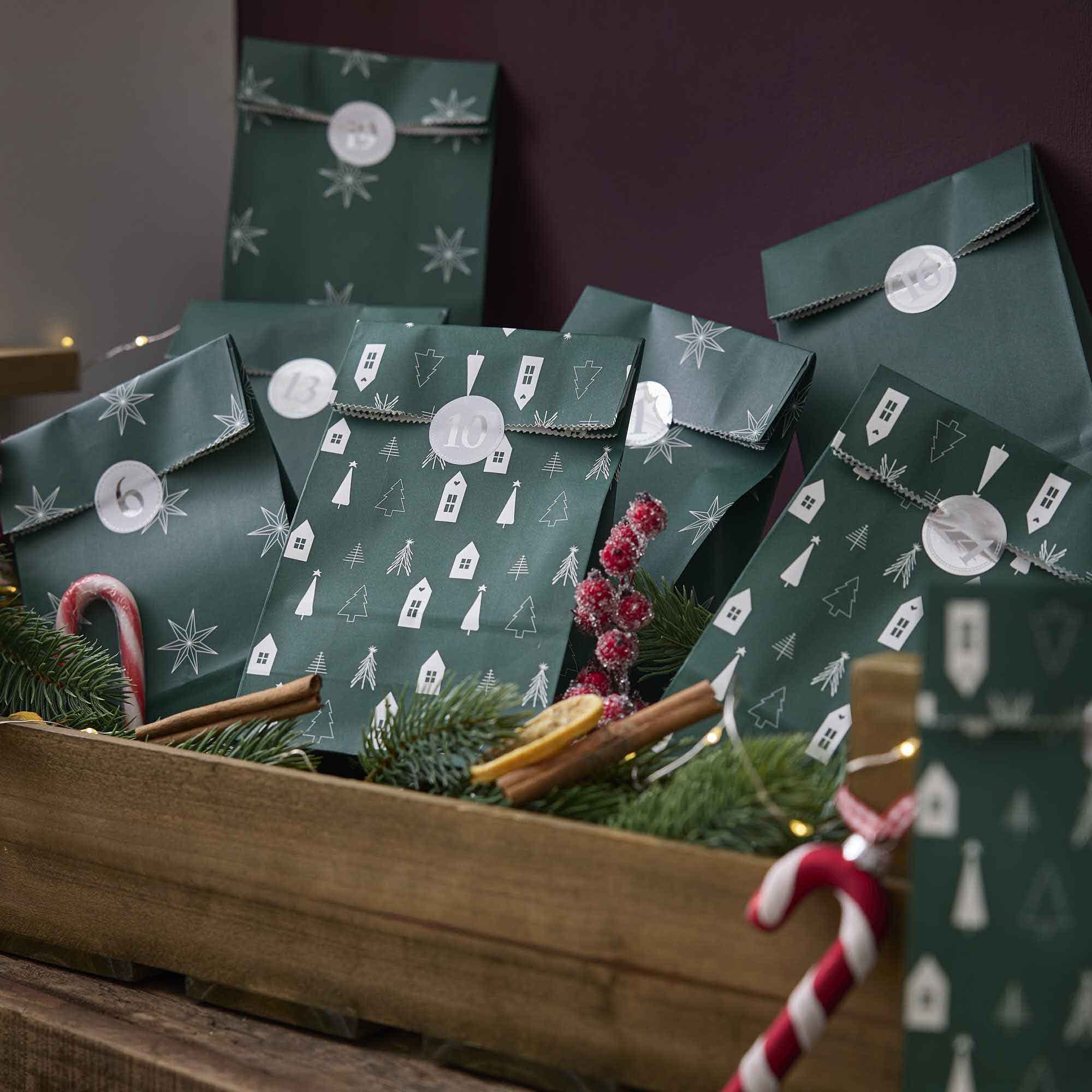 Adventskalender-Set, Tüten/Sticker, Stern/grün