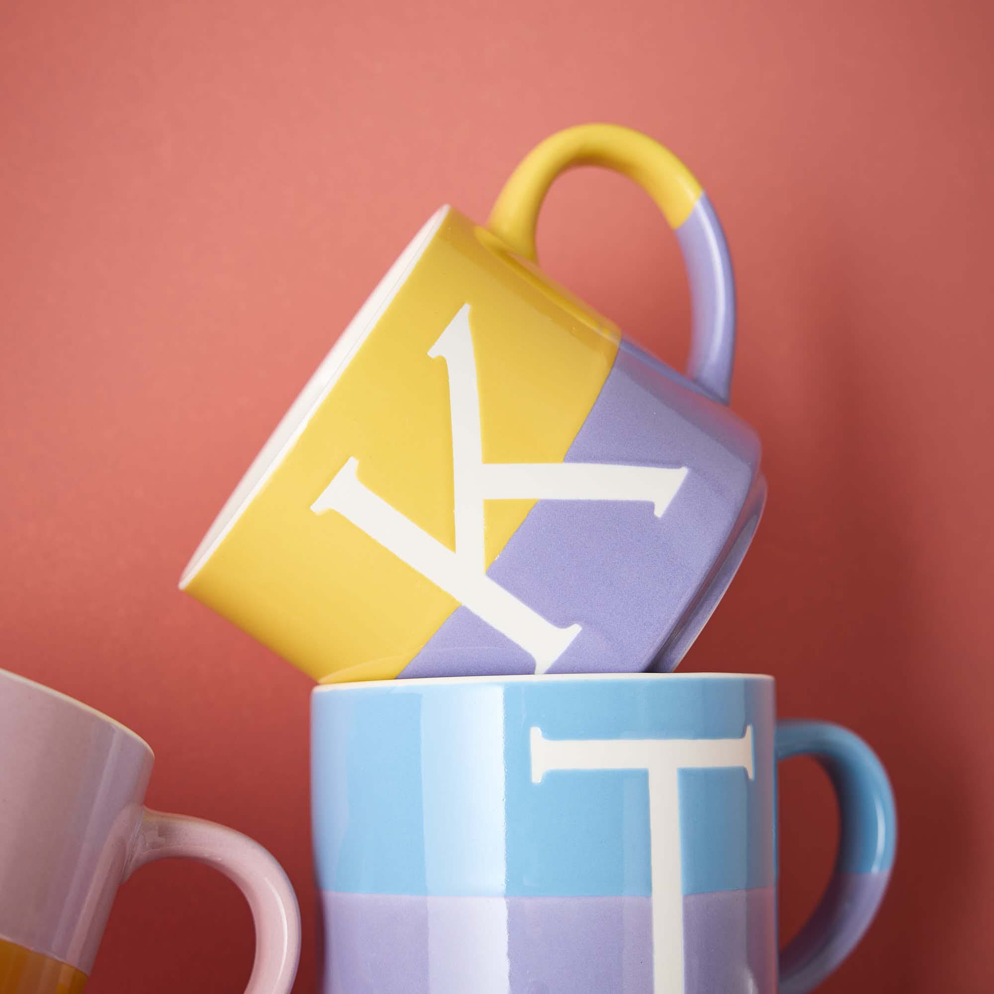 Becher Buchstabe/2 Farben, K, 500 ml