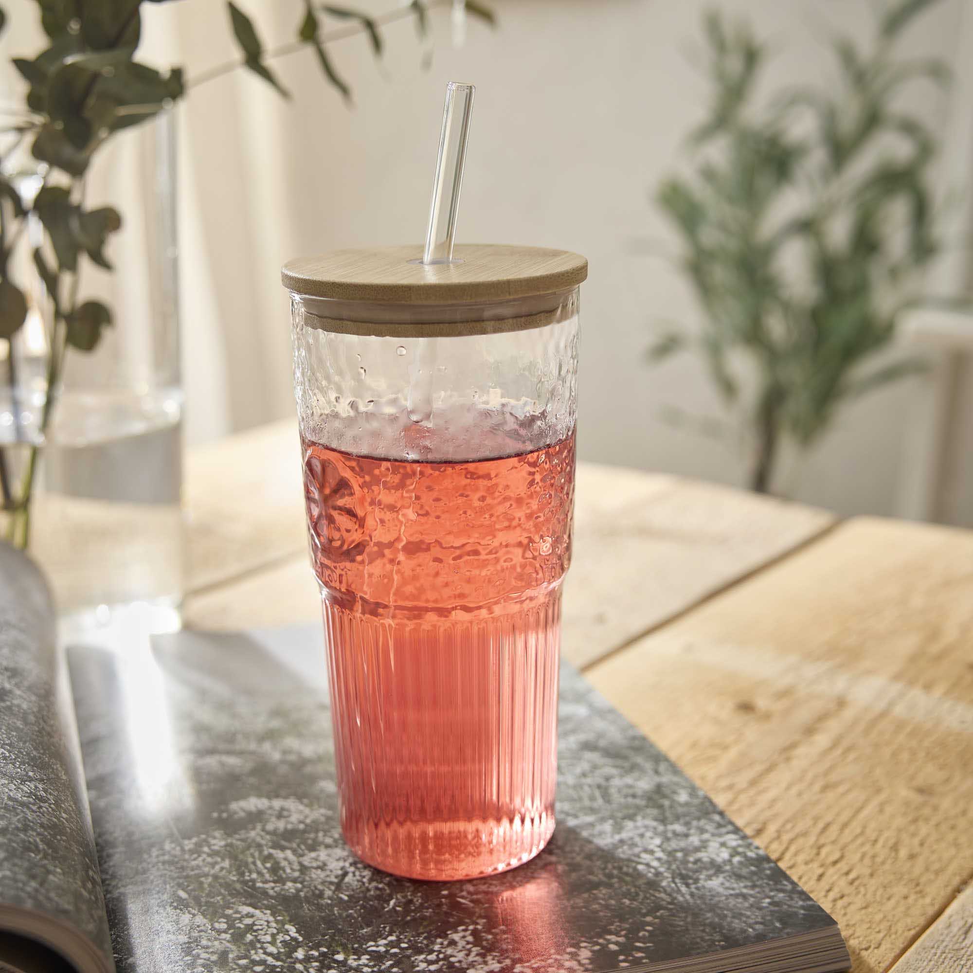 Glas mit Strohhalm, Orangen-Relief, 600 ml