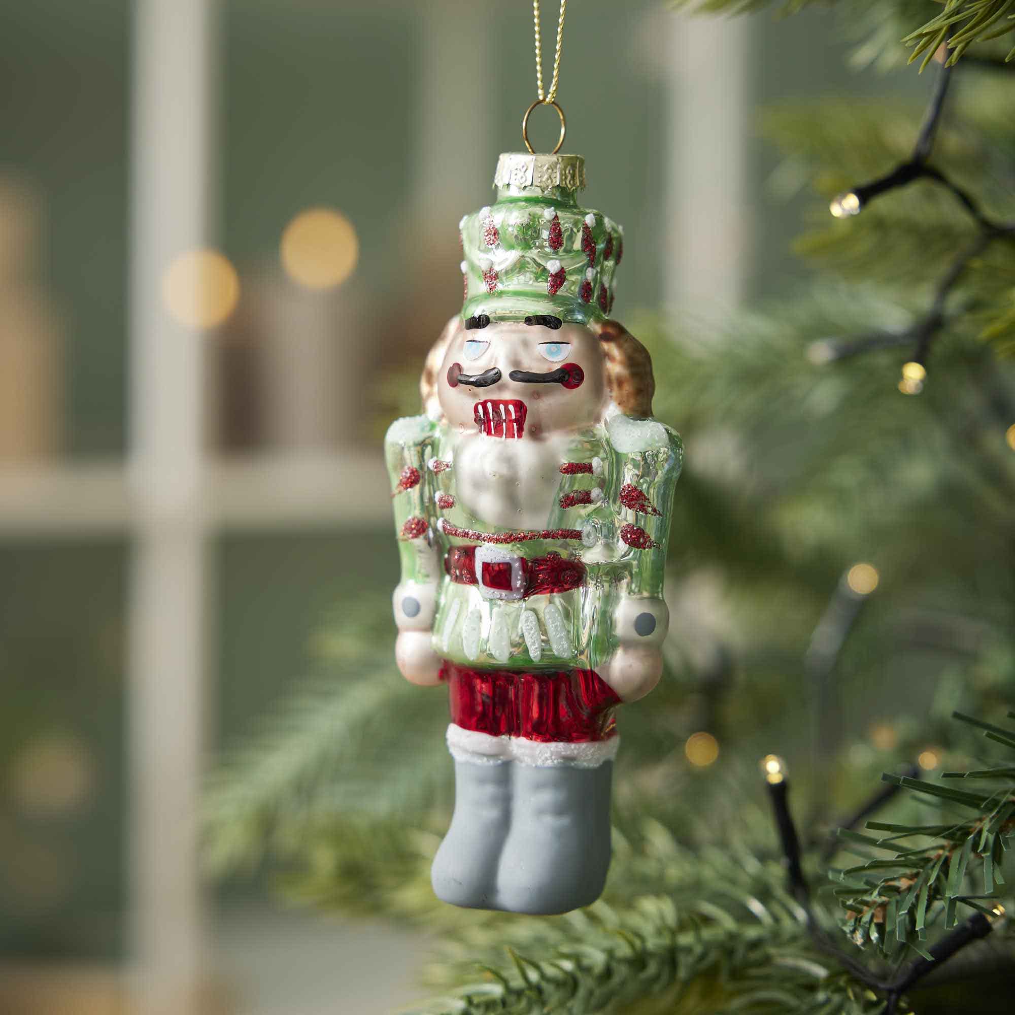 Anhänger Fancy, bunt, Nussknacker/grün, 14 cm