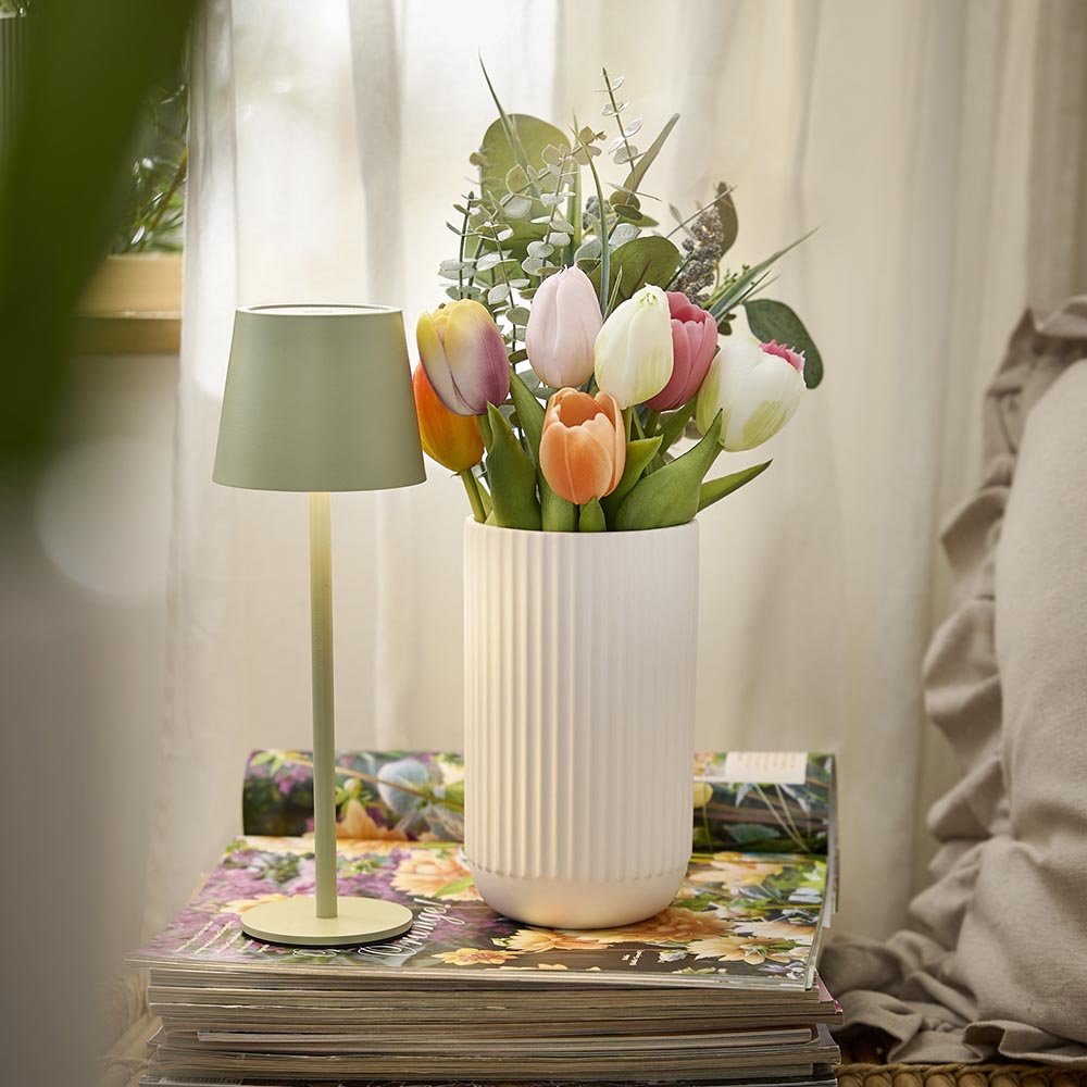 Vase Rillen, matt-weiß, 18 cm