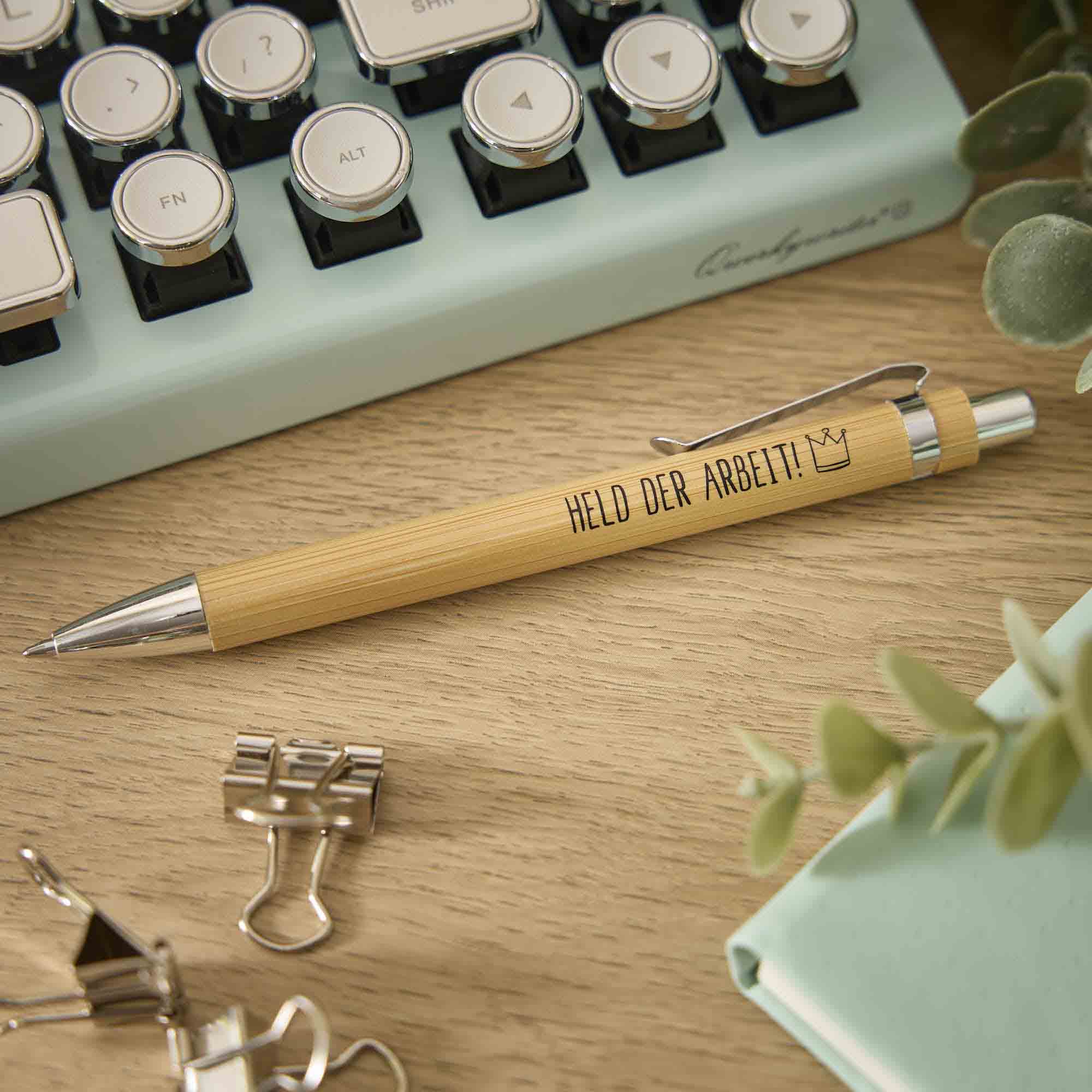Kugelschreiber Bambus, Held der Arbeit