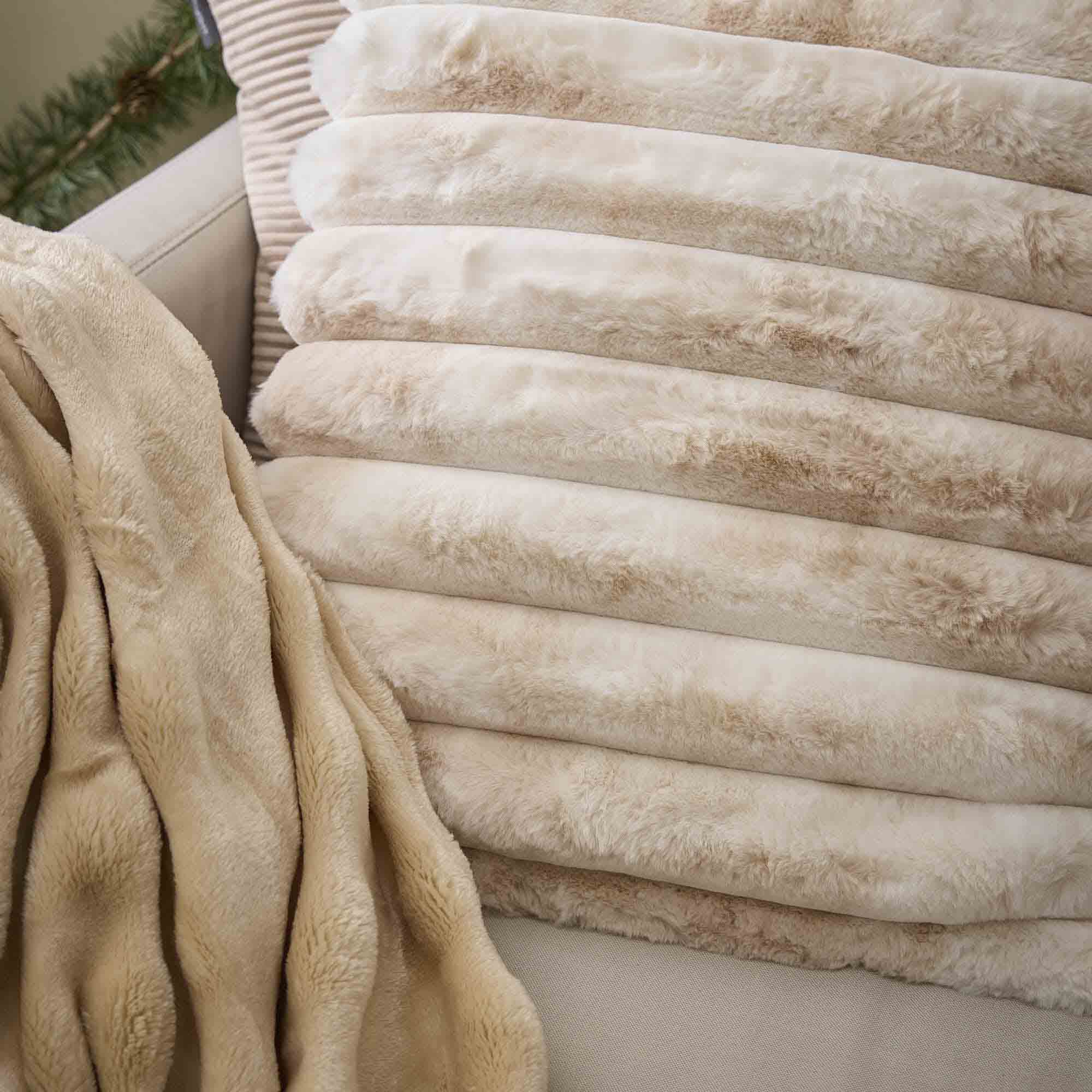 Kissen Linien, creme, 45 x 45 cm